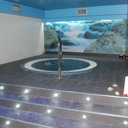 Ξενοδοχείο Arha & 2*