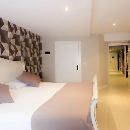 Ξενοδοχείο Arha &