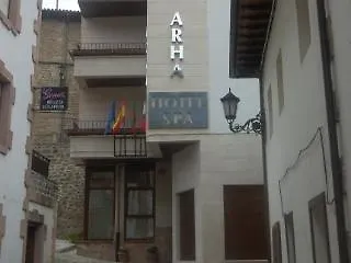 Arha & 2* Potes